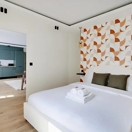 13 - Beautiful L013 Apartment *