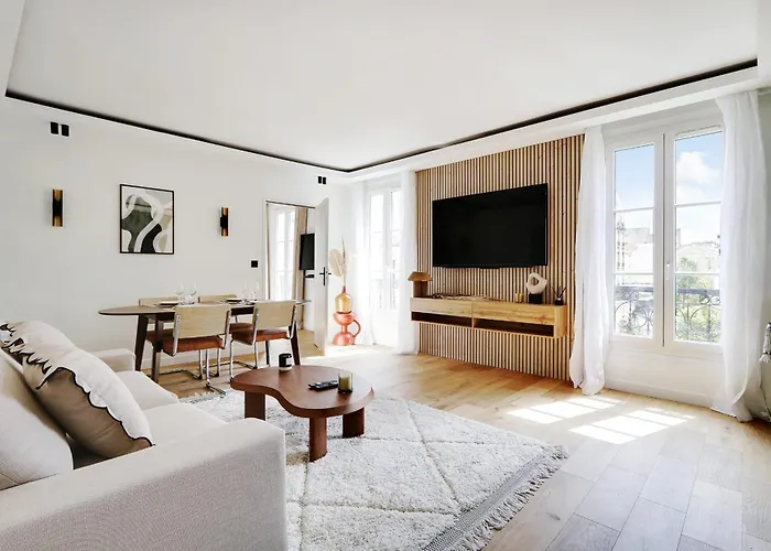 13 - Beautiful L013 * Paris